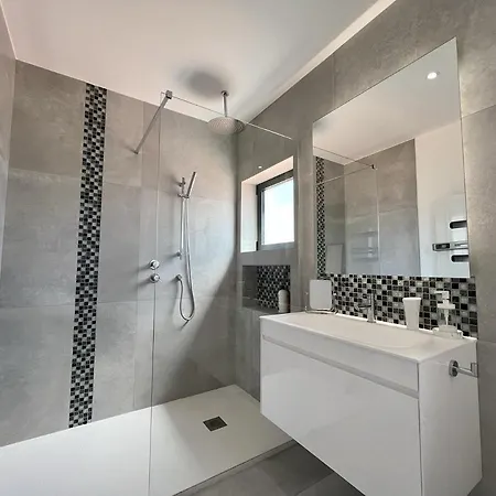 Excellence With Pool By Homing * וילהמורה